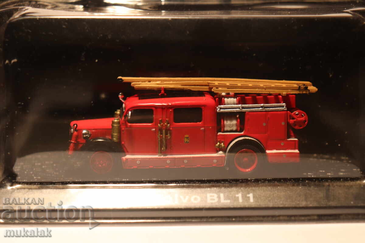 1/72??? LF VOLVO BL 11 POMPĂ DE INCENDIU CAMION MODEL cu preț € 13.00 | 25.43 BGN