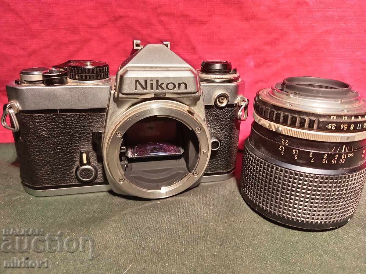 Aparat foto de colecție NIKON FE - 7 Aparat foto de colecție NIKON FE - 7