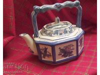 Vintage Chinese Teapot with Lotus and Lily Design