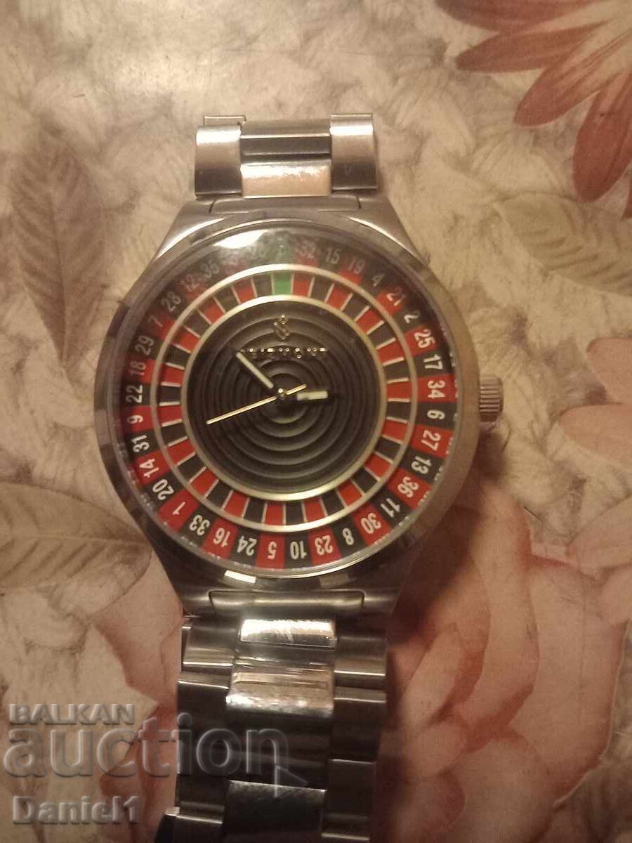 Часовник ролетка,интересен