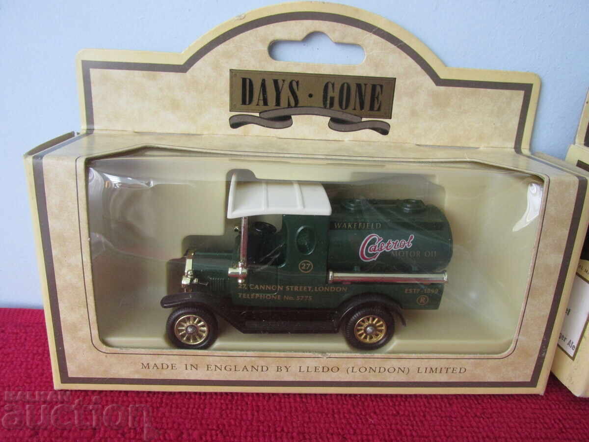 Delivery of Retro strollers Delivery of Retro strollers