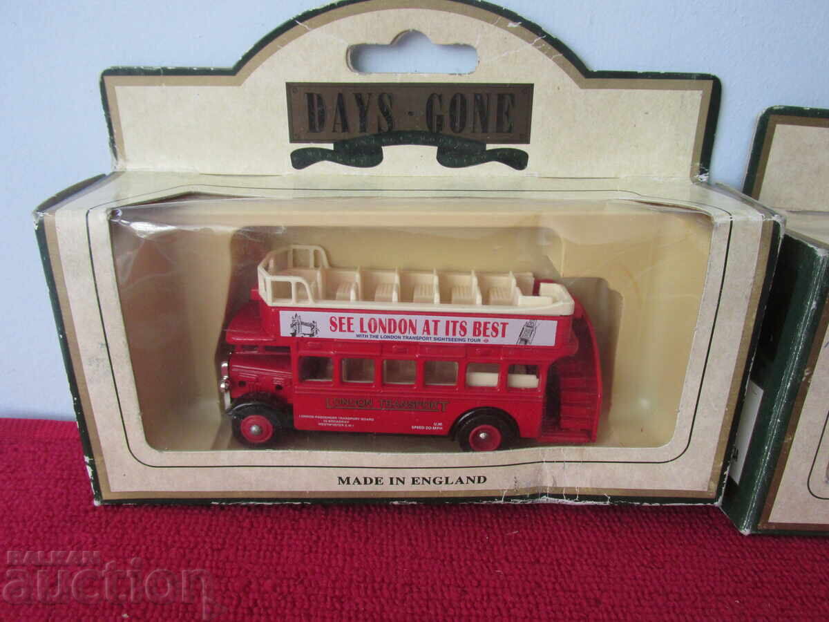 Παράδοση Ρετρό καρότσια