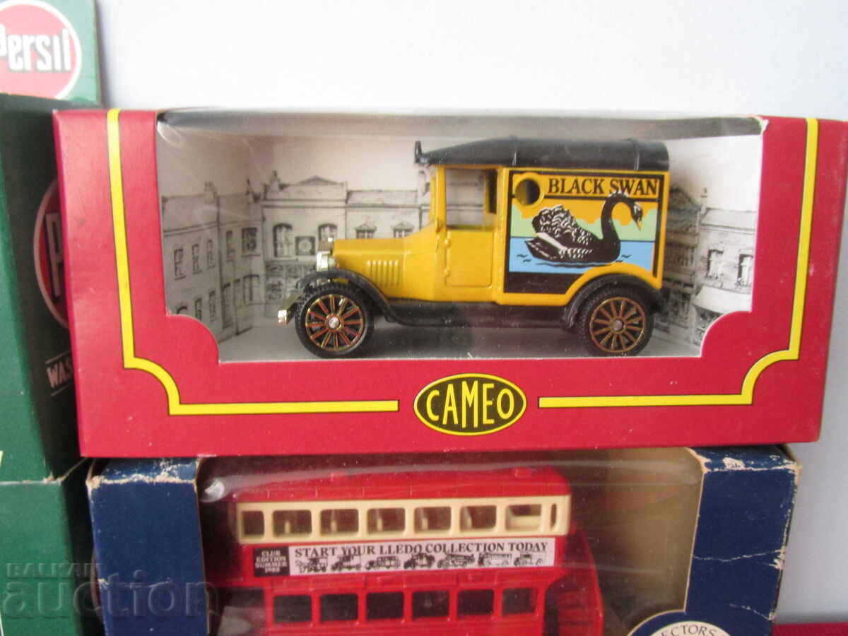 Licitație Carucioare retro Licitație Carucioare retro