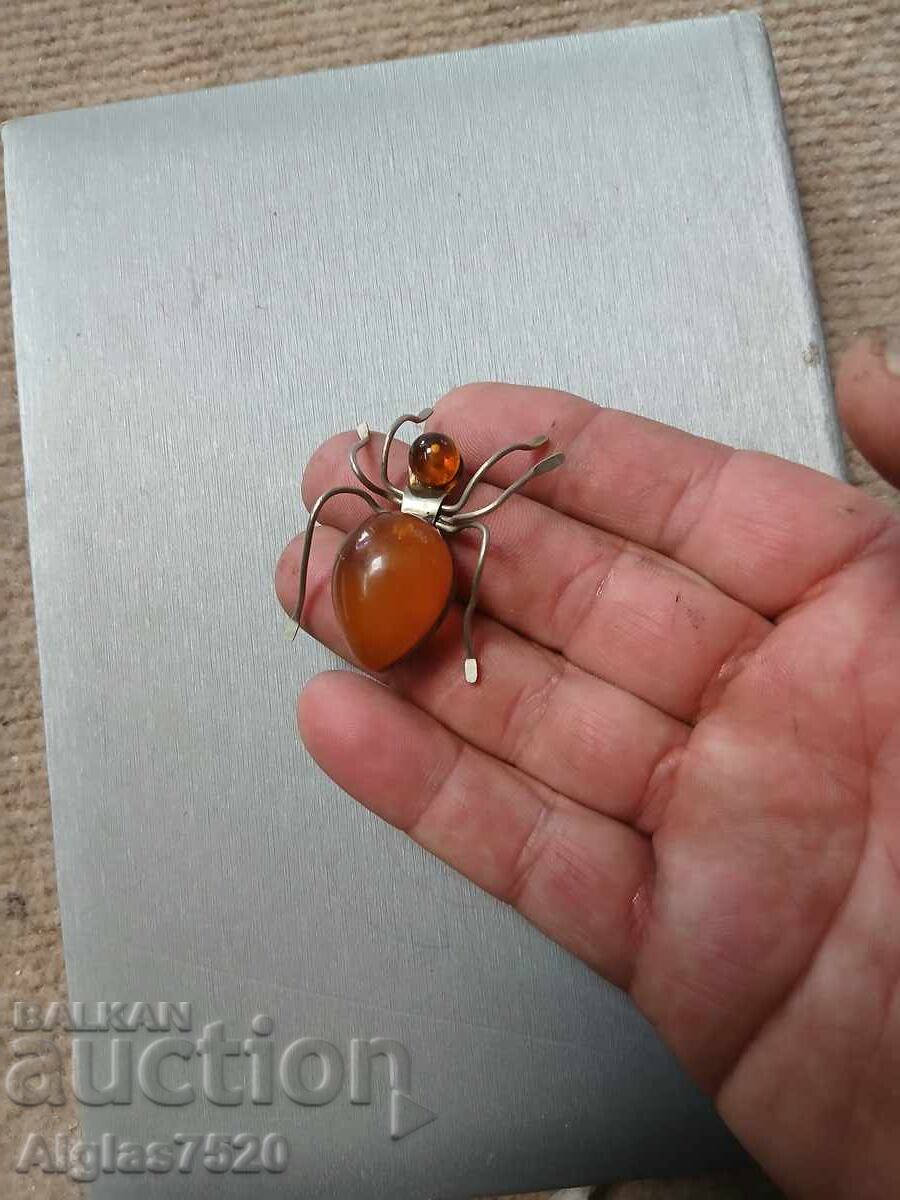 Auction  Old amber brooch "Spider"