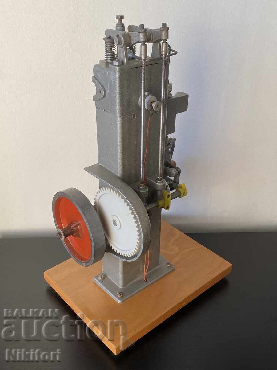 Auction  Social Educational Model of an Internal Combustion Engine Cutaway