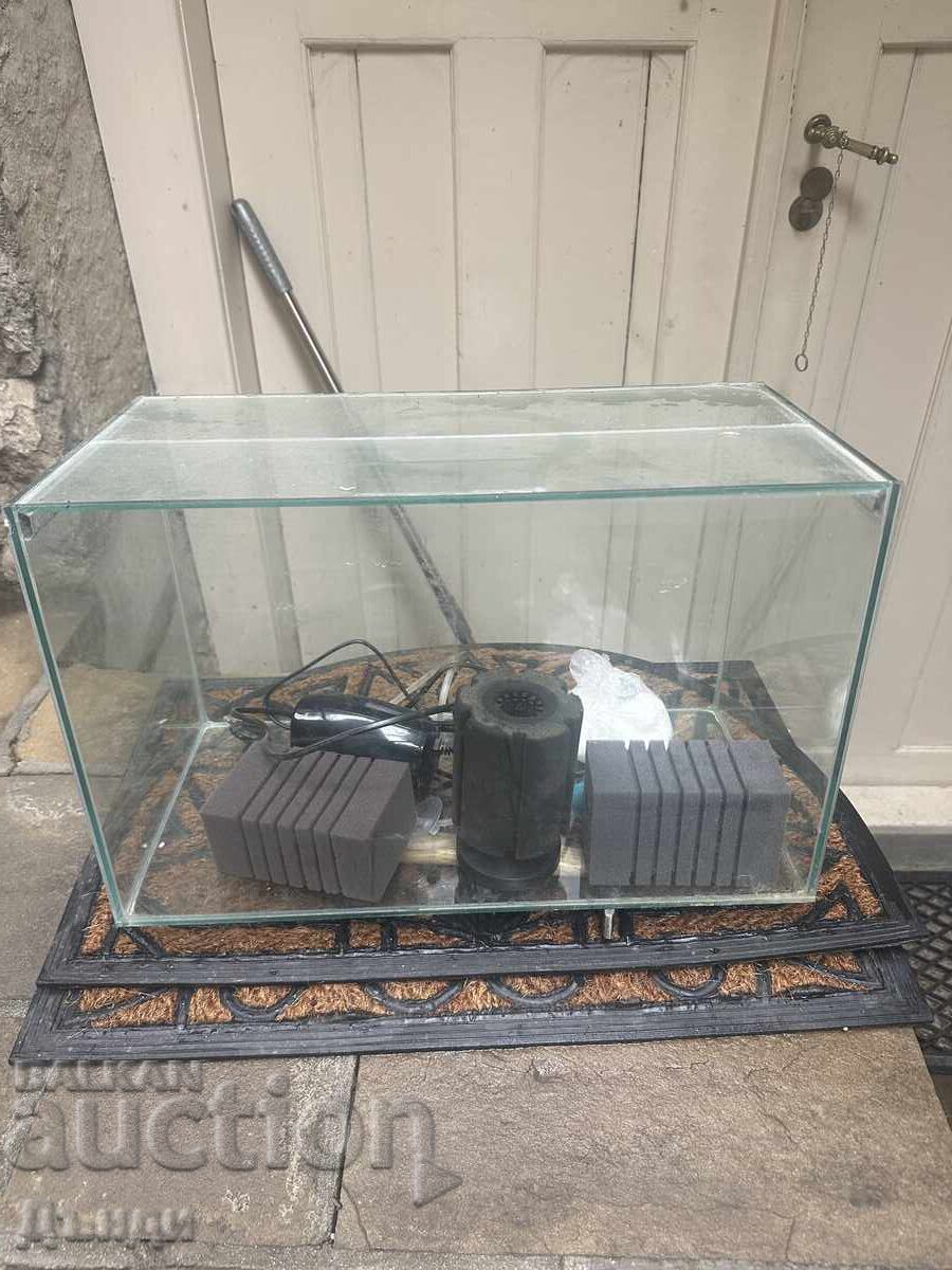 Acuariu cu preț € 15.00 | 29.34 BGN