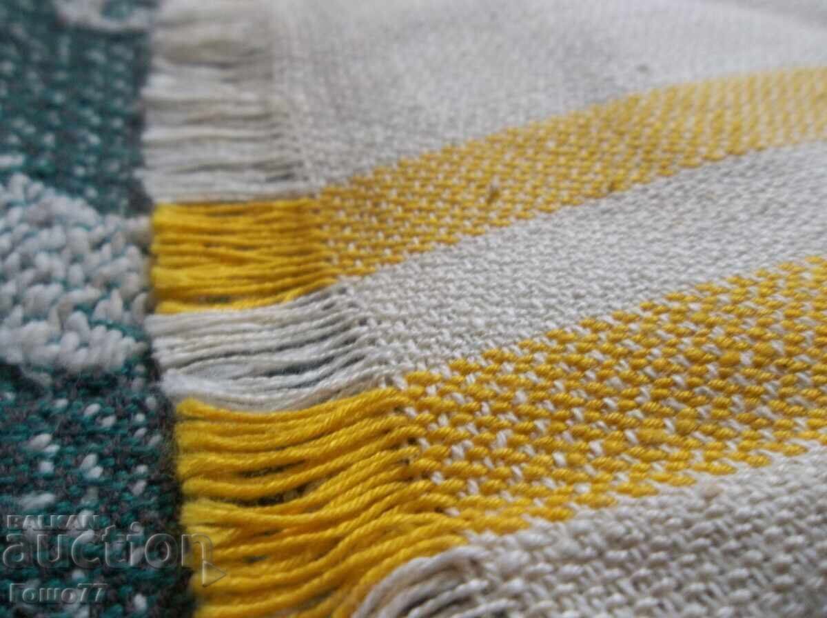 Acoperi cu preț € 10.00 | 19.56 BGN