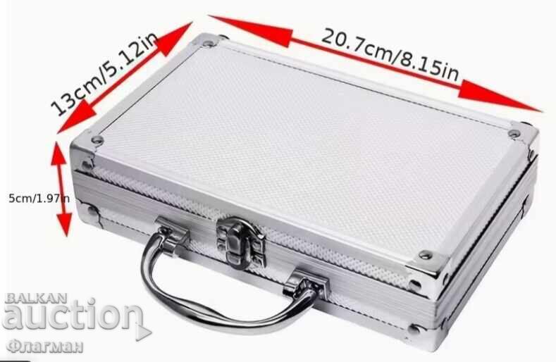 Алуминиев куфар за монети, размер 20,7 см./13 см./5 см. с цена € 60.00 | 117.35 лв. Алуминиев куфар за монети, размер 20,7 см./13 см./5 см. с цена € 60.00 | 117.35 лв.