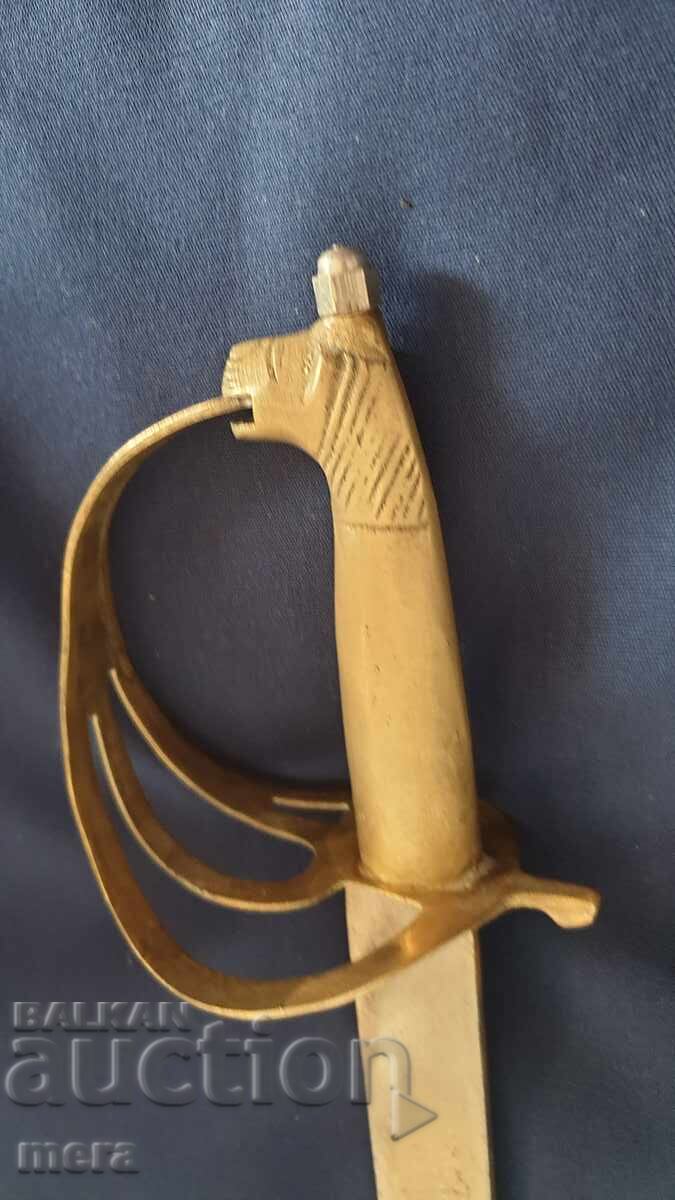 Licitație Sabie indiană cu mâner din alamă