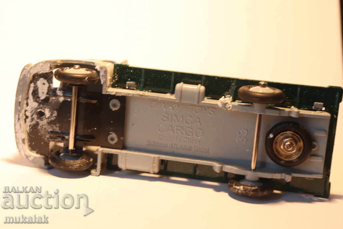DINKY TOYS SIMCA CARGO TRUCK MODEL - 6