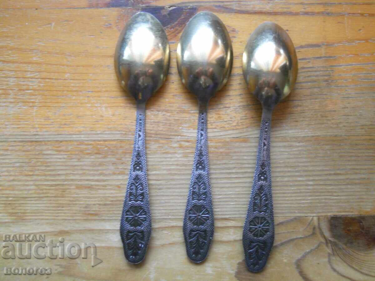 Lingurițe vechi de ceai cu aurire - URSS cu preț € 6.00 | 11.73 BGN