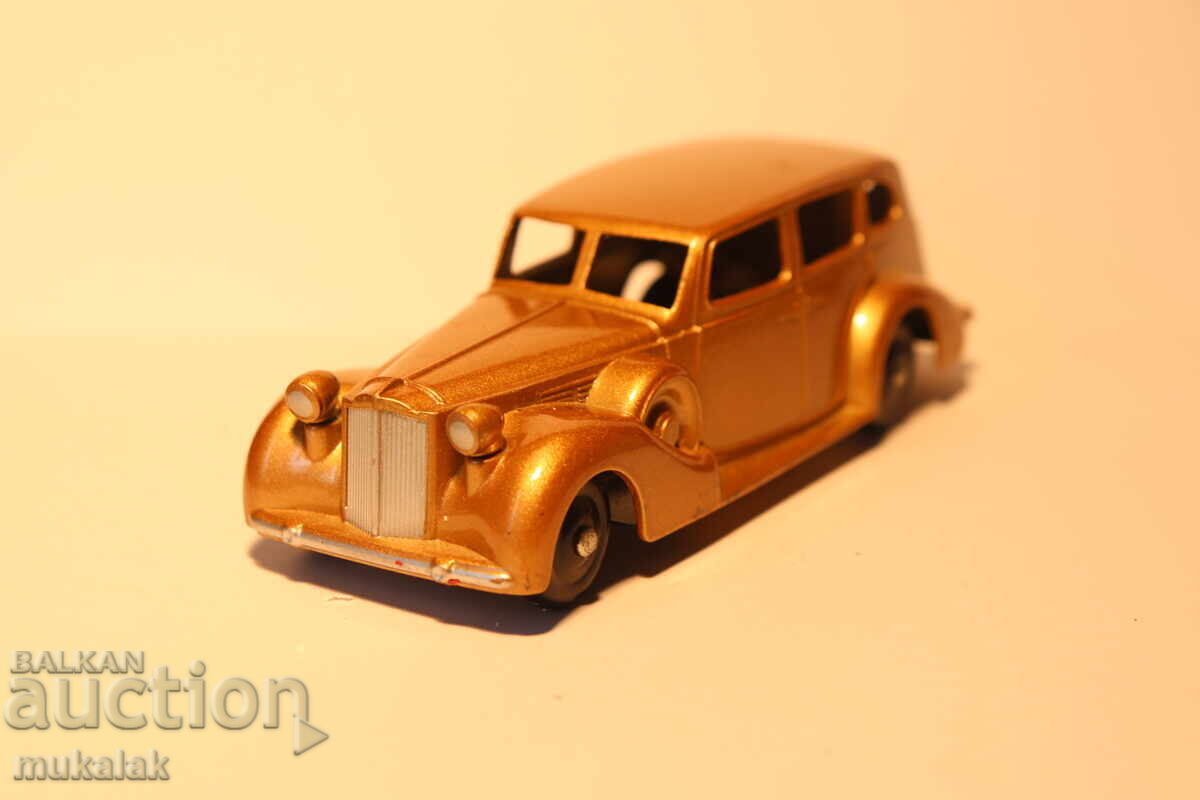 Auction  DINKY TOYS PACKARD CAR MODEL