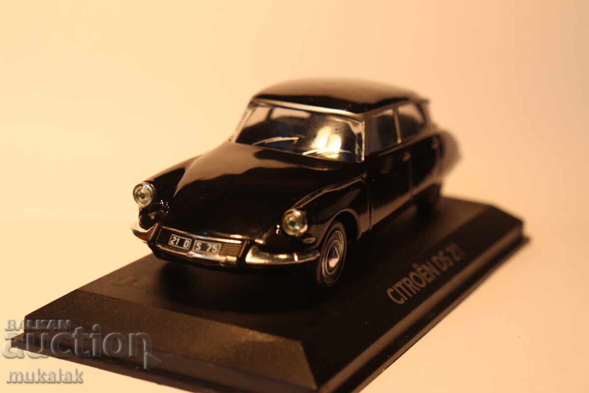 Licitație 1/43 CITROEN DS 21 COLIȚĂ MODEL
