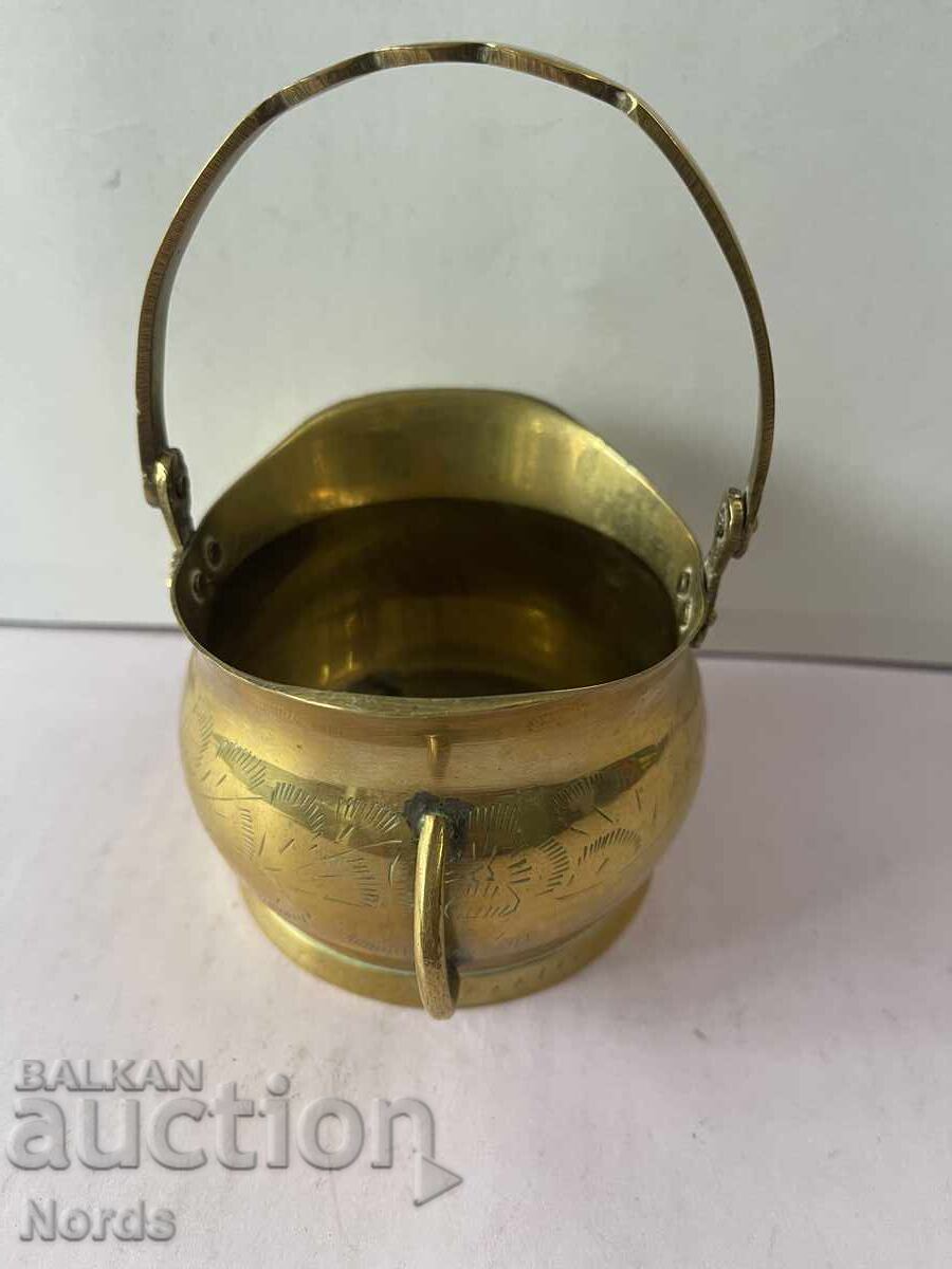 Coșuleț din alamă cu preț € 0.01 | 0.02 BGN Coșuleț din alamă cu preț € 0.01 | 0.02 BGN