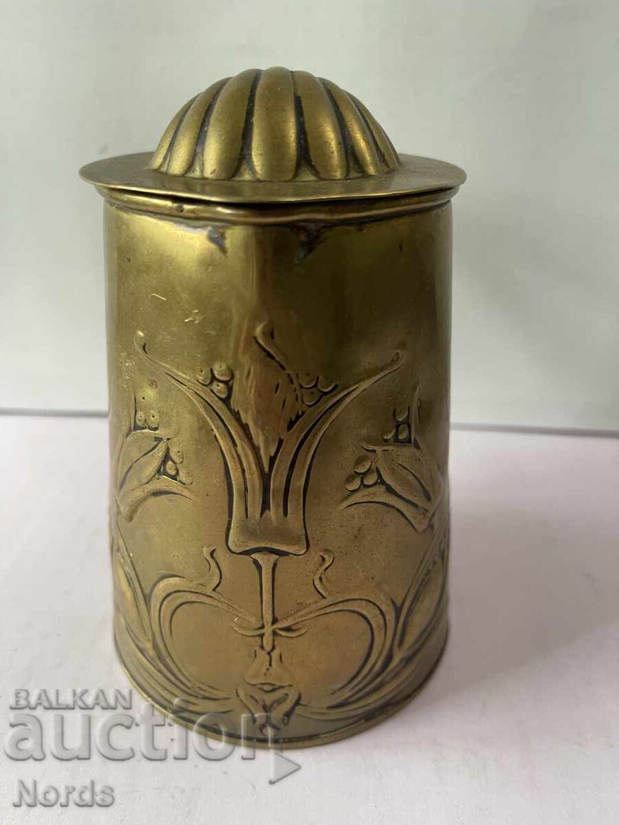 Vas de cupru cu preț € 0.01 | 0.02 BGN Vas de cupru cu preț € 0.01 | 0.02 BGN