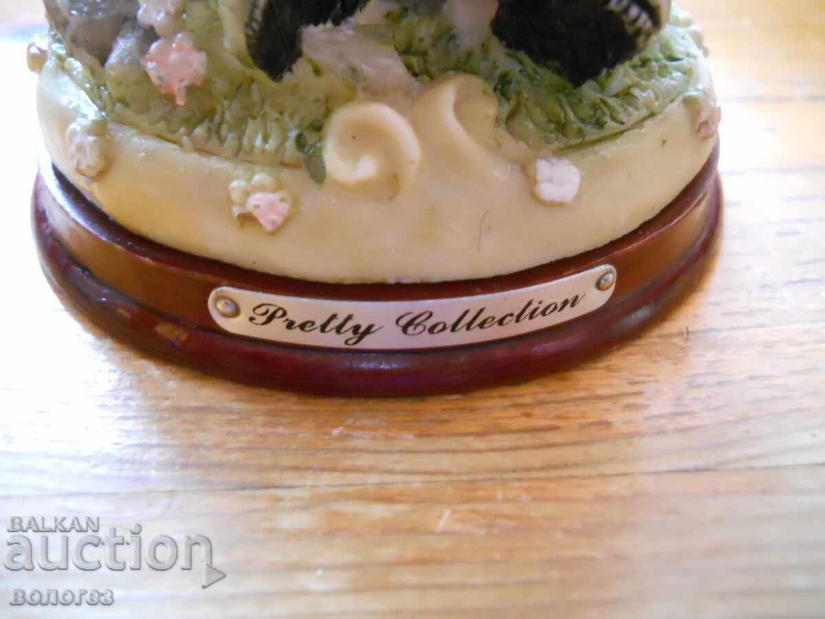 Доставка на Статуетка на момче с куче от серията "Pretty Collection"