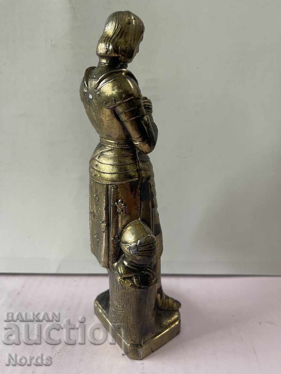 Licitație Figura de metal Licitație Figura de metal