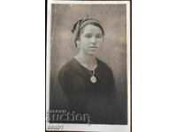 Κυρία με Πεντάρ