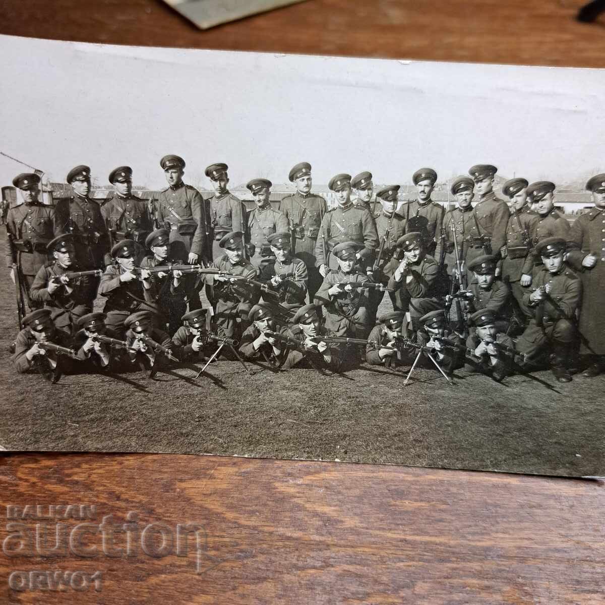 Στρατιώτες με τουφέκια ξιφολόγχες πολυβόλα 1930s Βασίλειο της Βουλγαρίας