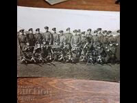 Στρατιώτες με τουφέκια ξιφολόγχες πολυβόλα 1930s Βασίλειο της Βουλγαρίας