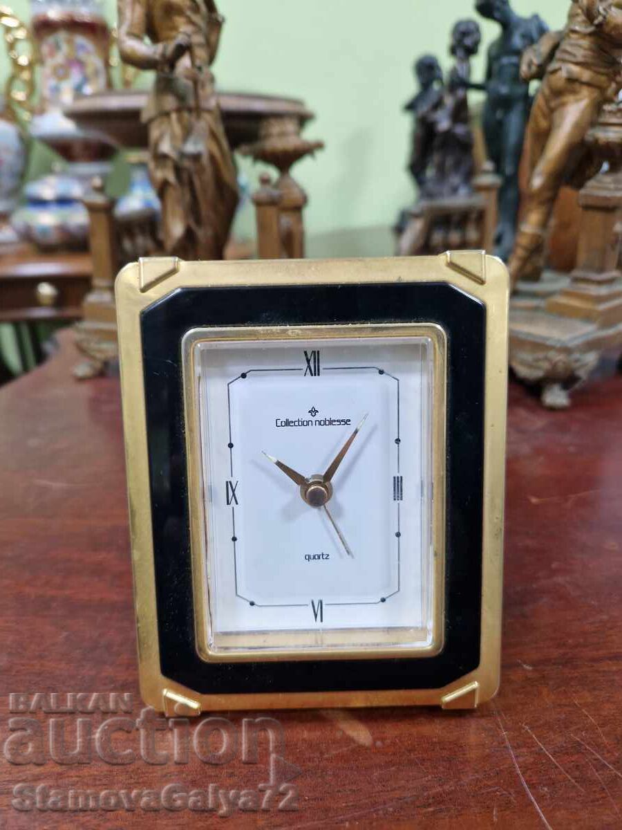 Υπέροχο επιχρυσωμένο επιτραπέζιο ξυπνητήρι Collection Noblesse με τιμή € 51.00 | 99.75 BGN