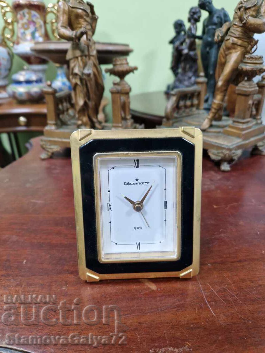 Υπέροχο επιχρυσωμένο επιτραπέζιο ξυπνητήρι Collection Noblesse