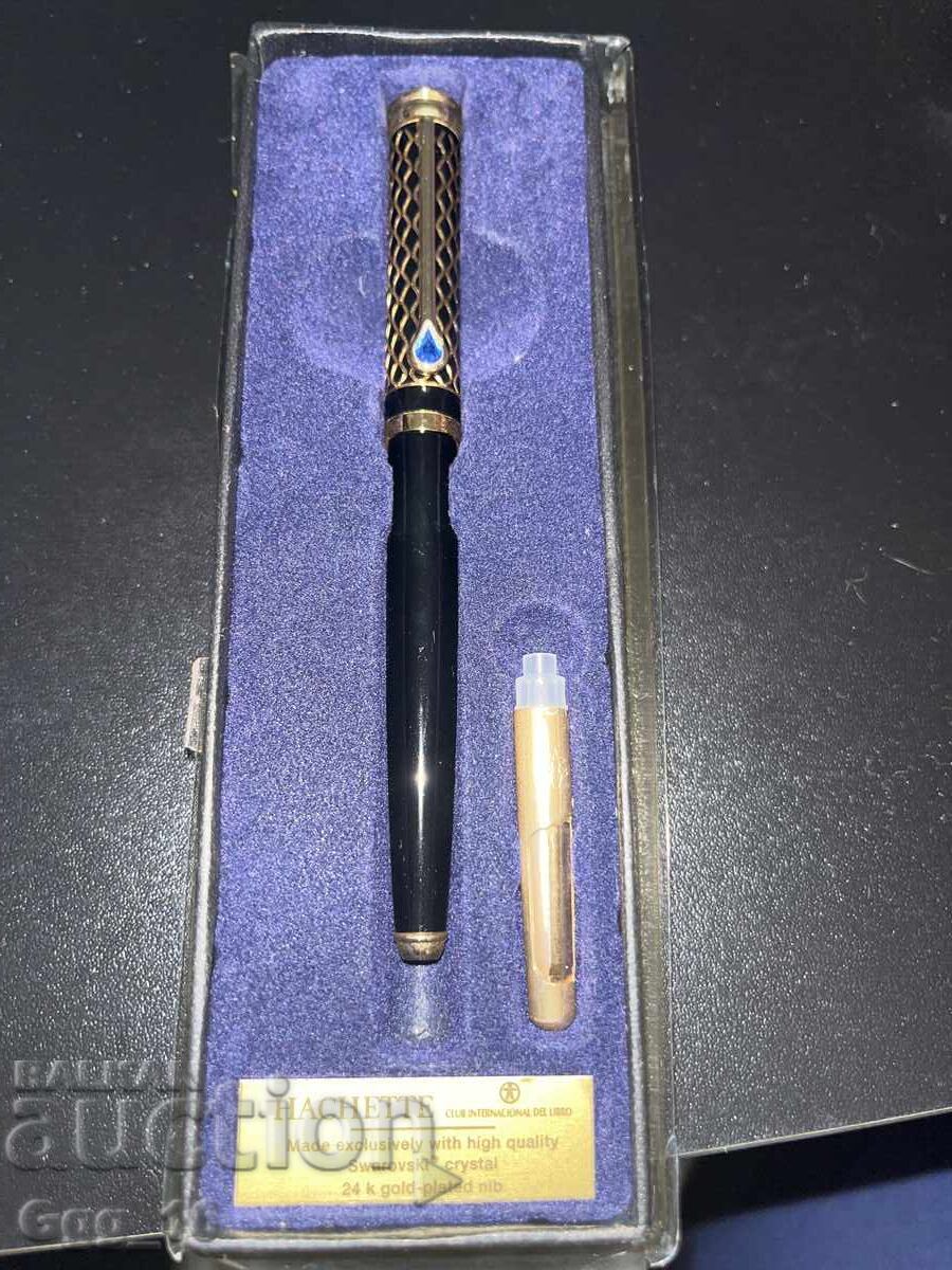 Hachette with 24 K plated nib and high cristal swarovski cu preț € 100.00 | 195.58 BGN