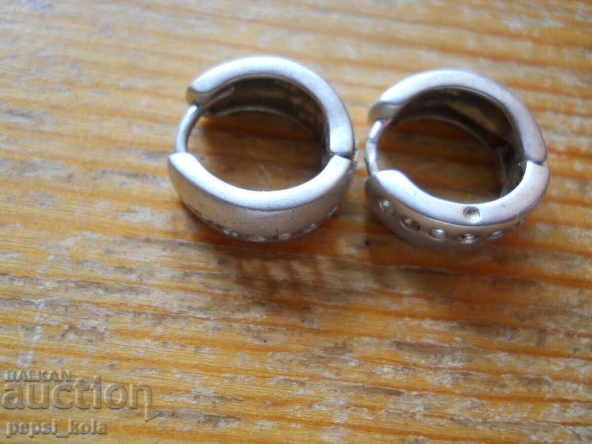 Сребърни обици - 4,55 гр / 925 пр с цена € 18.20 | 35.60 лв.