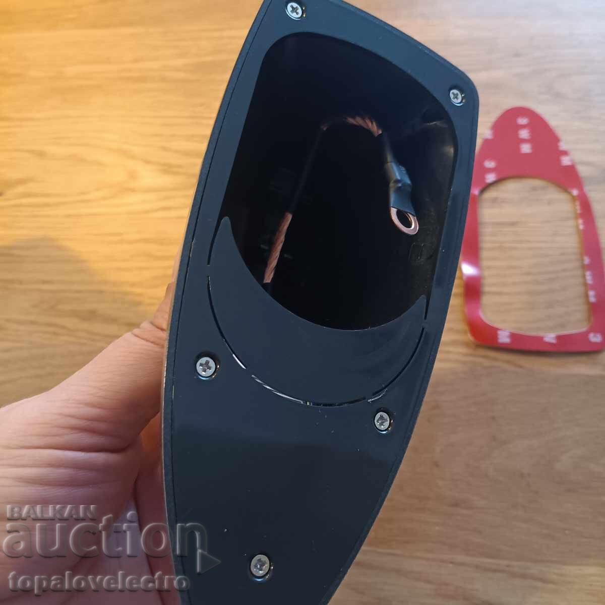 НОВА! Универсална автомобилна Shark Fin антена Possbay за AM - 6 НОВА! Универсална автомобилна Shark Fin антена Possbay за AM - 6