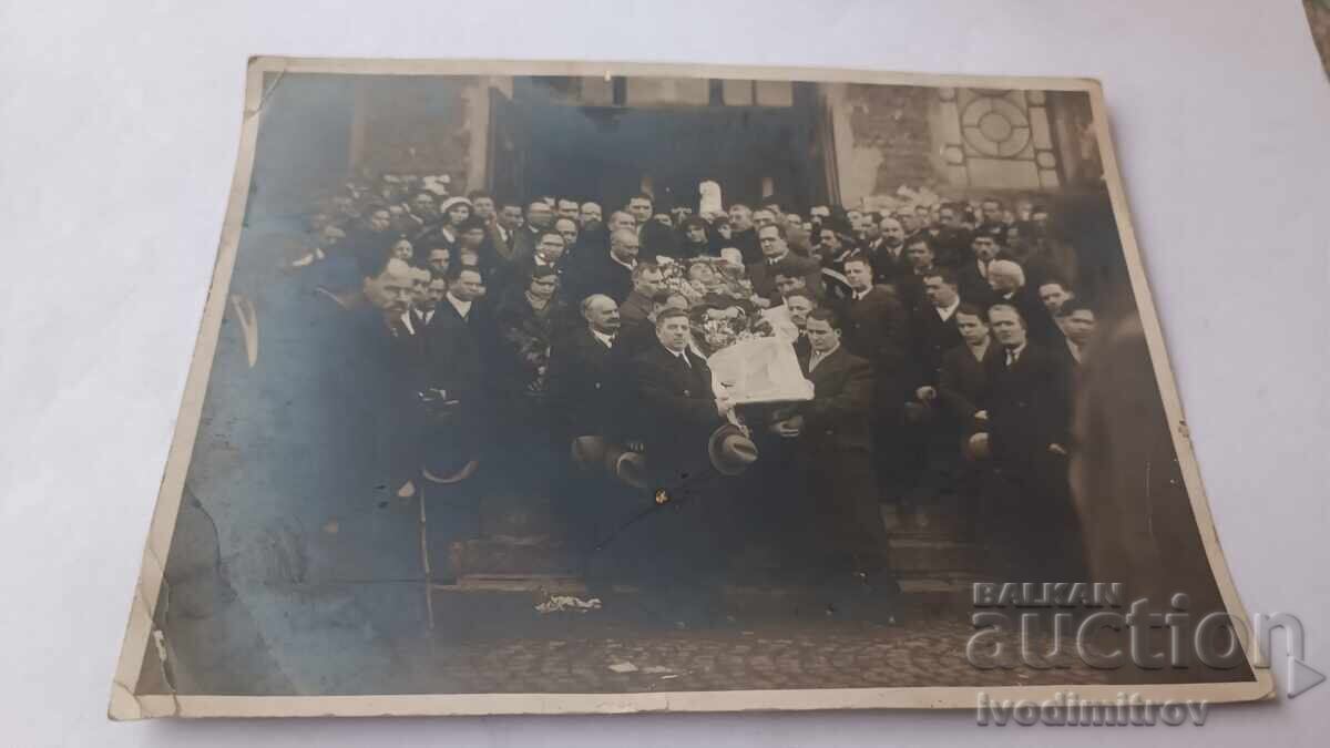 Снимка Погребална церемония