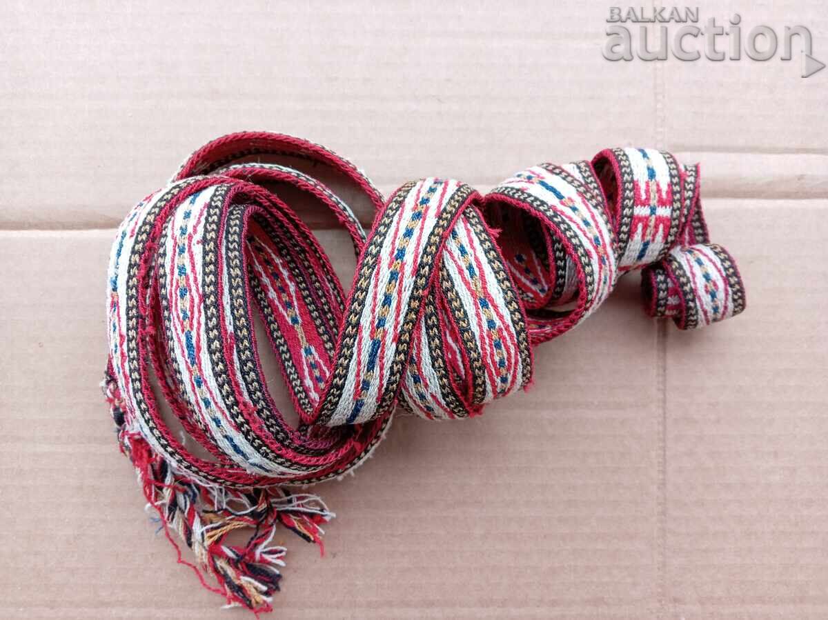 Centură veche țesută manual, 3,3 metri, curea, brâu, costum popular cu preț € 41.00 | 80.19 BGN Centură veche țesută manual, 3,3 metri, curea, brâu, costum popular cu preț € 41.00 | 80.19 BGN
