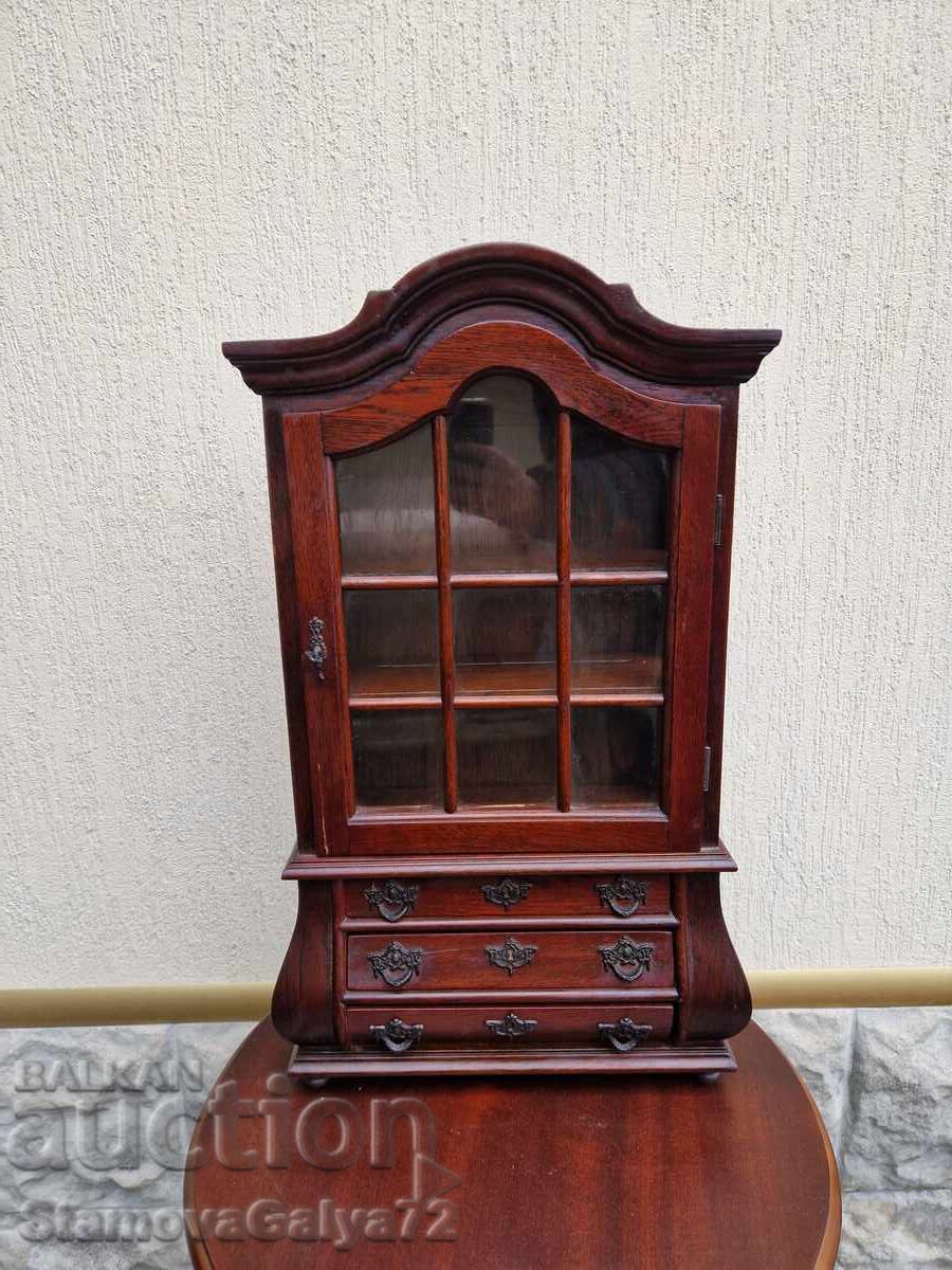 Уникална антикварна английска дървена витринка махагон Уникална антикварна английска дървена витринка махагон