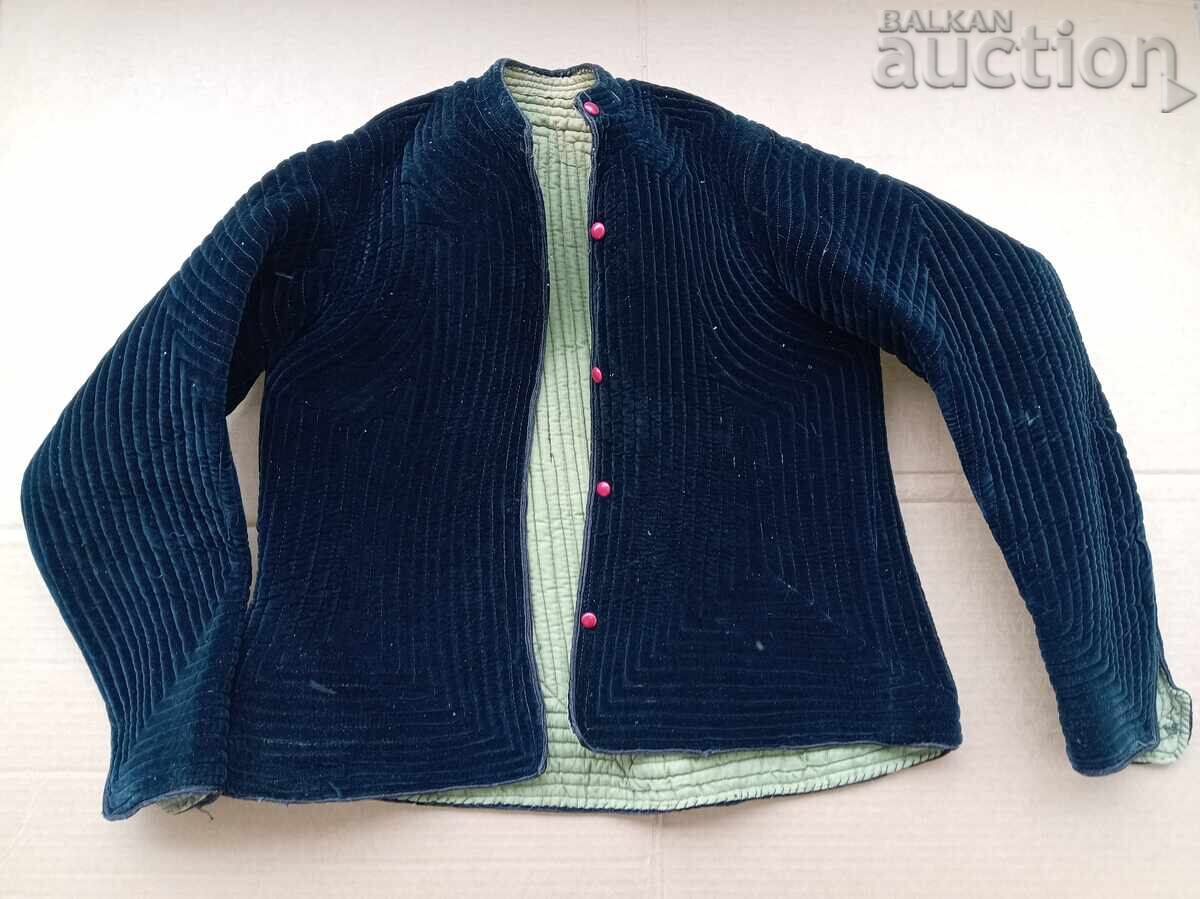 Женско дреха от кадифе антерия елек с ръкави носия