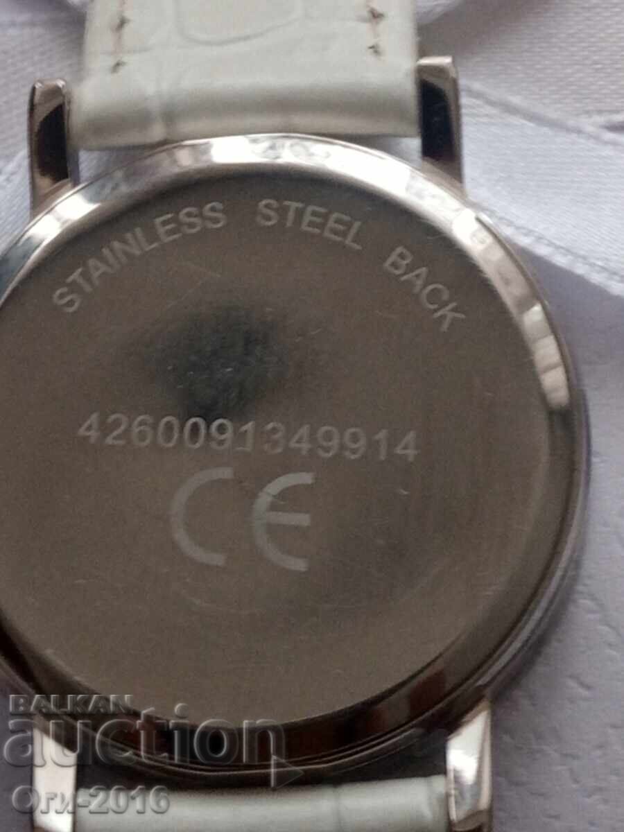 Κοστούμι για κυρίες TIME PIECE ρολόι, κολιέ και σκουλαρίκια - 5 Κοστούμι για κυρίες TIME PIECE ρολόι, κολιέ και σκουλαρίκια - 5