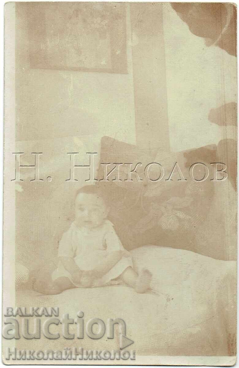 191? ΠΑΛΙΑ ΦΩΤΟΓΡΑΦΙΑ ΜΩΡΟΥ ΜΕ ΠΑΙΧΝΙΔΙ Ε764