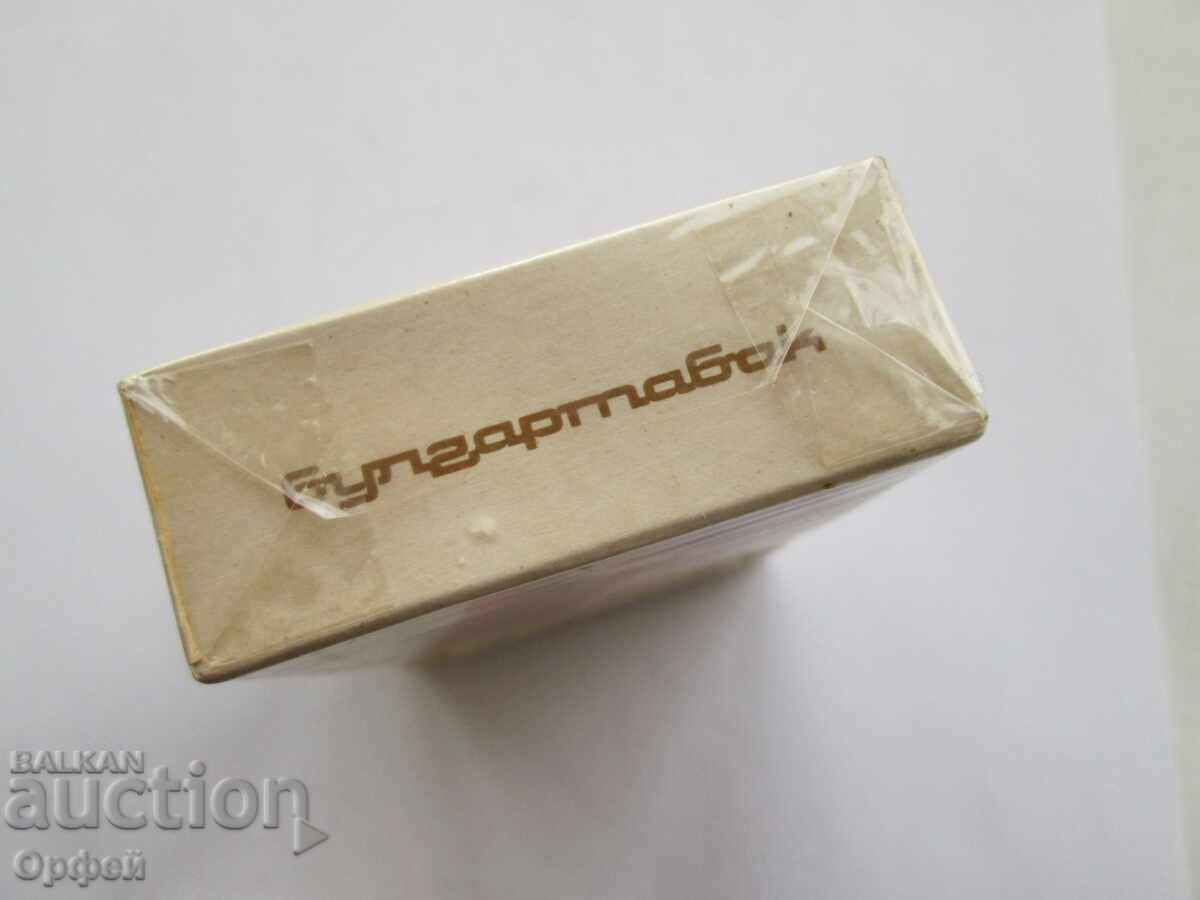 Аукцион НРБ Соц много рядка стара кутия цигари за износ СССР Аукцион НРБ Соц много рядка стара кутия цигари за износ СССР