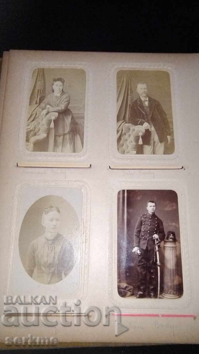 Delivery of Old album photos Delivery of Old album photos