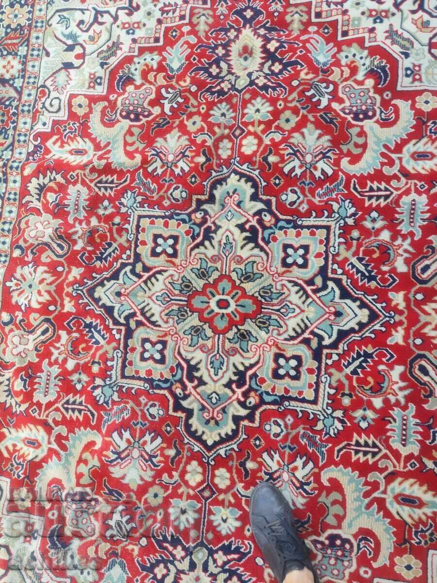 Delivery of Persian Rug Delivery of Persian Rug