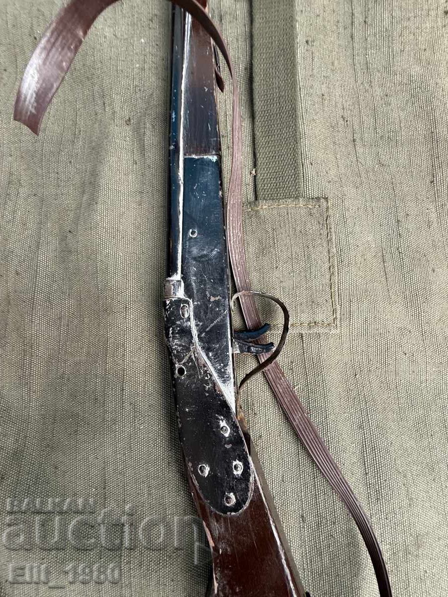 Доставка на Стара детска ловна пушка Доставка на Стара детска ловна пушка