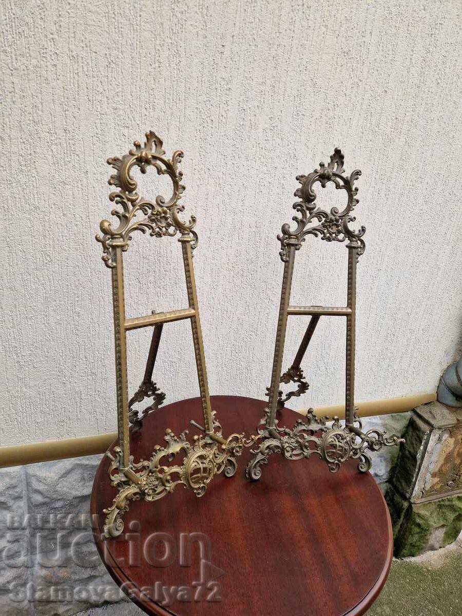 Доставка на Чифт страхотни антикварни бронзови стойки