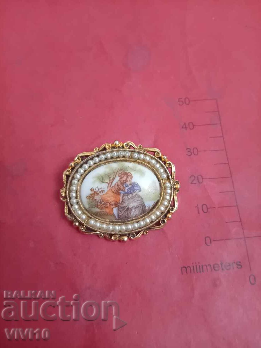 Αντίκα πορσελάνινη καρφίτσα, με πέρλες