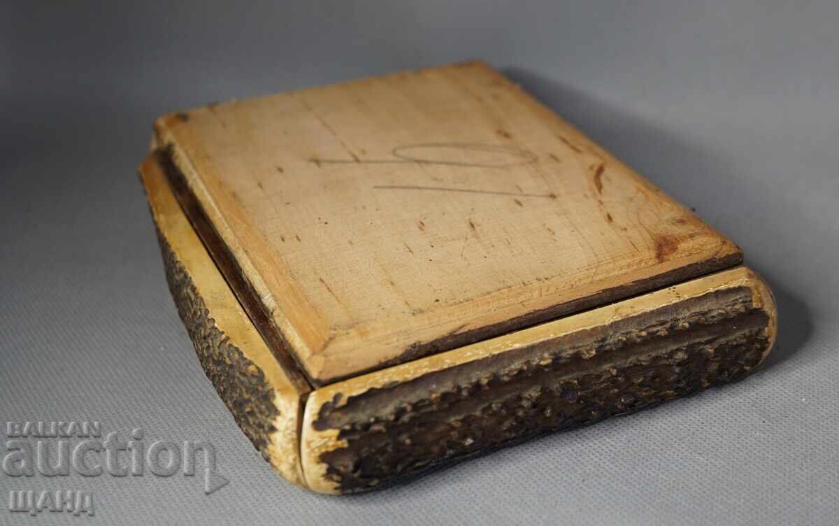 Δημοπρασία Παλιό ξύλινο κουτί πούρων