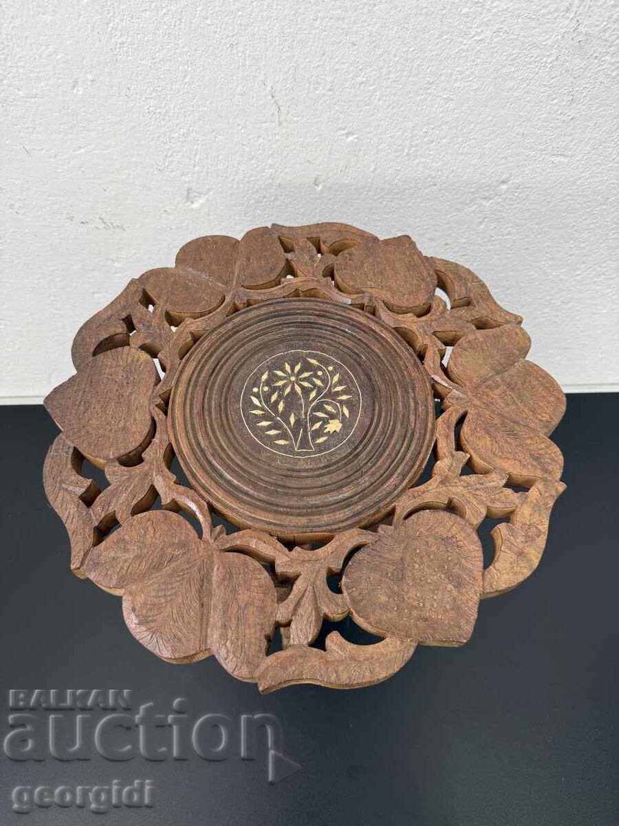 Сгъваема резбована маса / масичка / поставка. №7825 с цена € 80.00 | 156.47 лв. Сгъваема резбована маса / масичка / поставка. №7825 с цена € 80.00 | 156.47 лв.