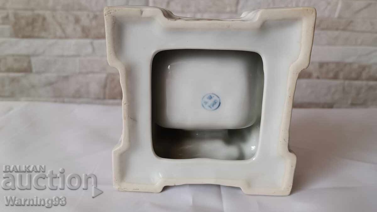 Порцеланов пепелник - Баба Вида - Завод Сталин Видин - 1960г - 7