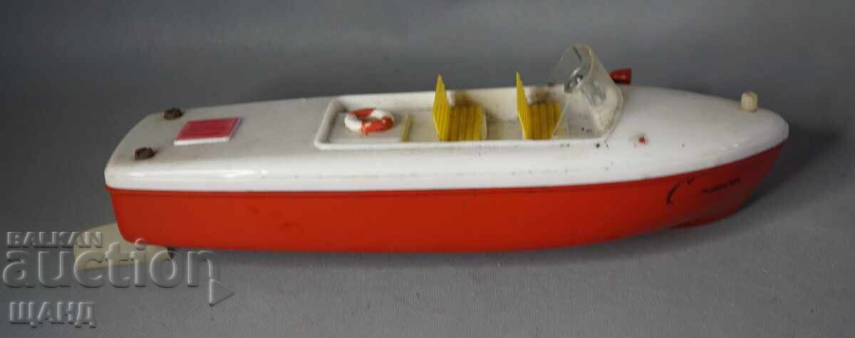 Licitație Jucărie veche germană din plastic, model barcă cu motor
