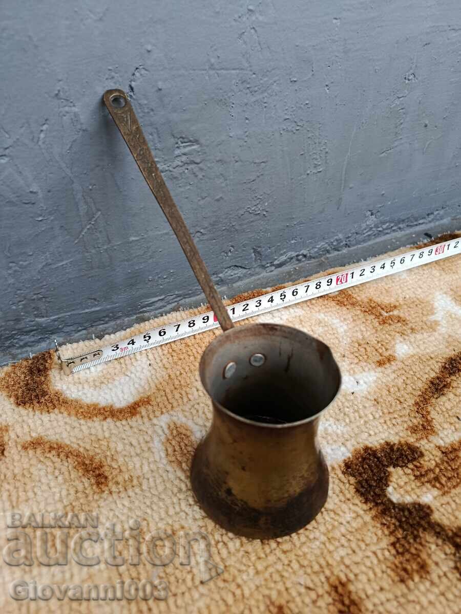 Старо джезве ръчна изработка с цена € 24.00 | 46.94 лв.