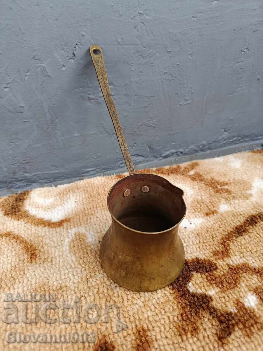 Старо джезве ръчна изработка с цена € 27.00 | 52.81 лв.