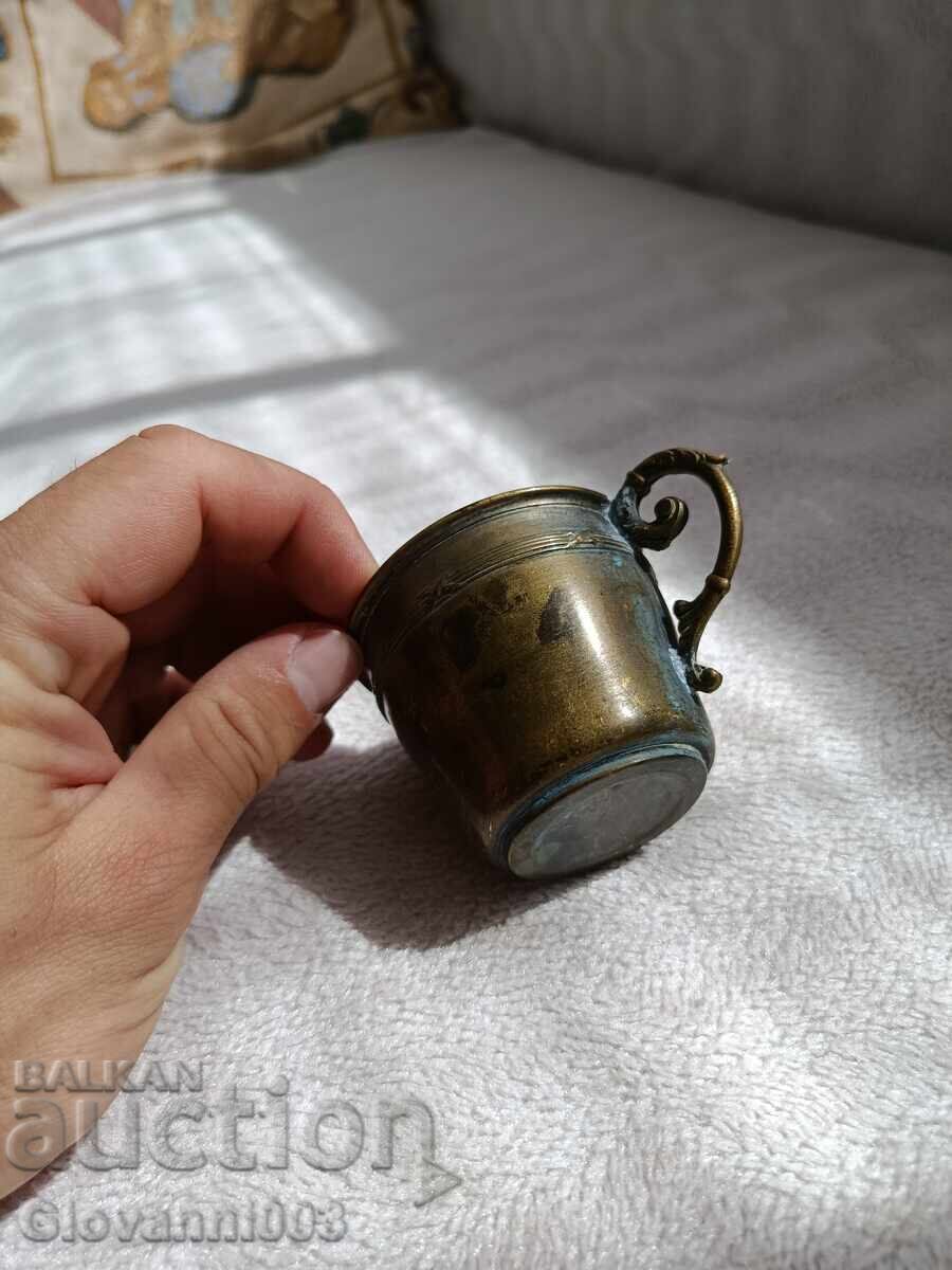 Доставка на Винтидж чашка Винтидж малка чашка от Франция Доставка на Винтидж чашка Винтидж малка чашка от Франция