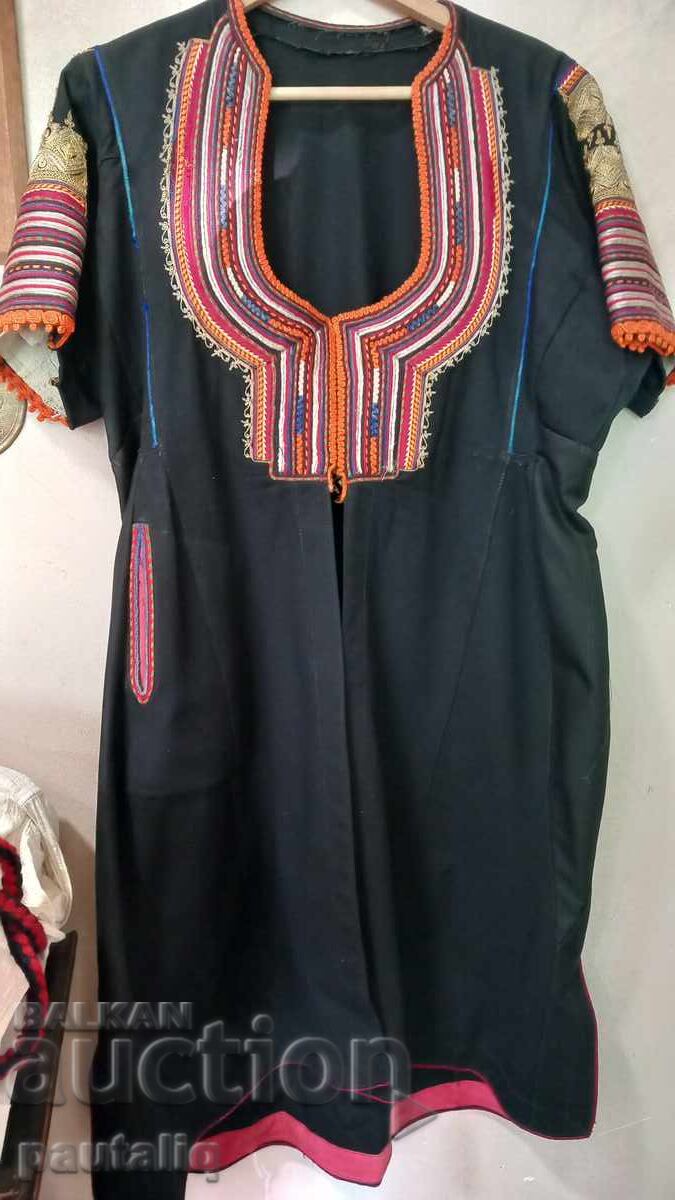 АВТЕНТИЧНА КЮСТЕНДИЛСКА НОСИЯ КАЗМИР СЪРМА ГОЛЯМА