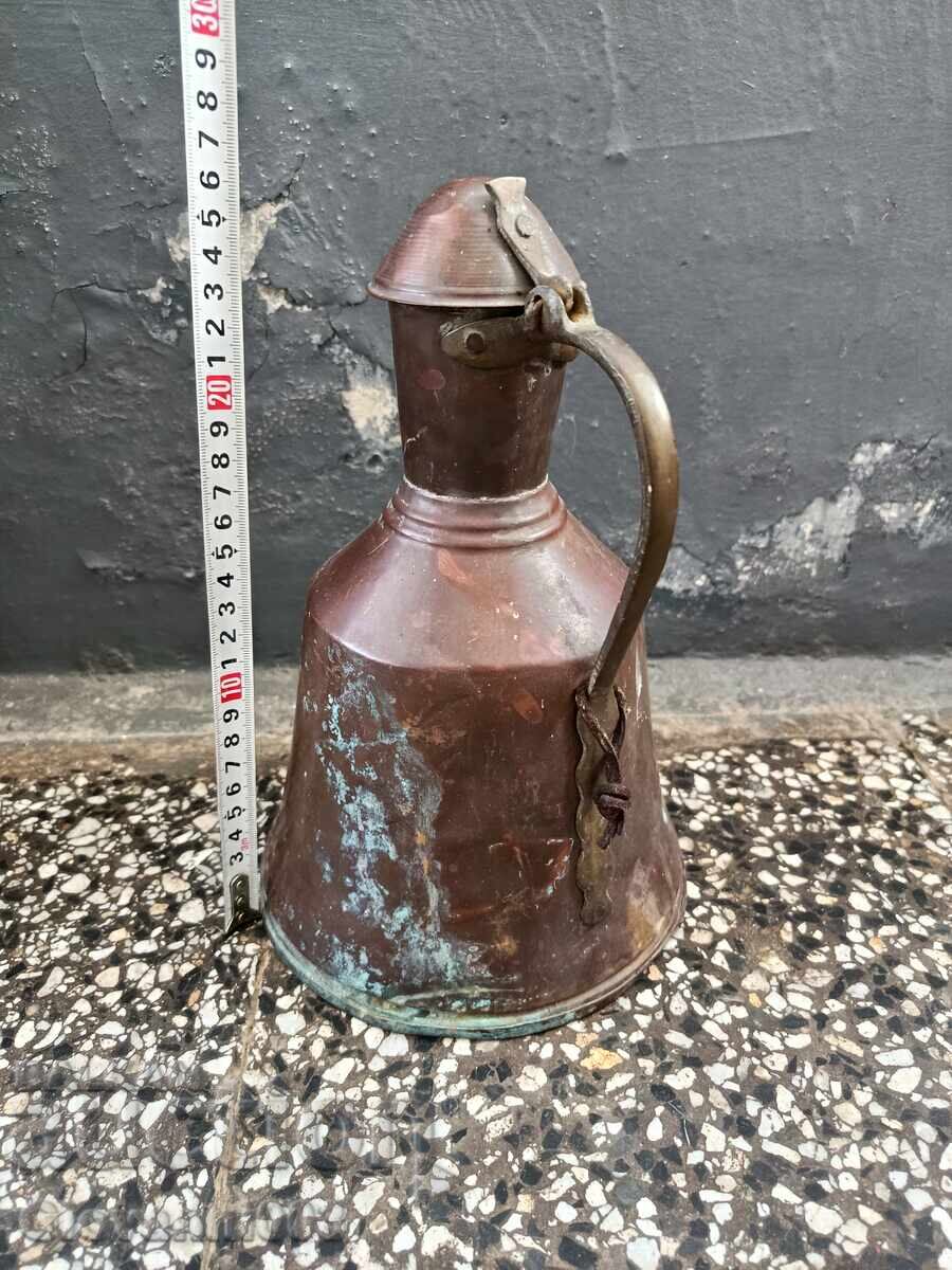 Стар меден ибрик с цена € 54.00 | 105.61 лв.